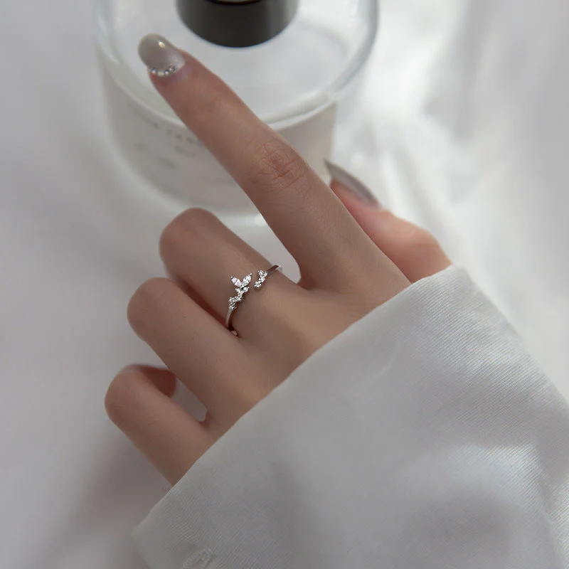 Adjustable Silver Ring With Zirconia | Elegant Jewellery - Image 4