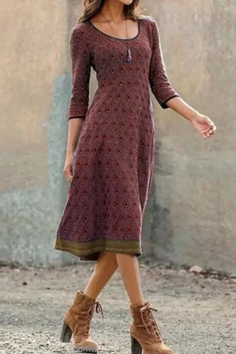 Airy & Stylish Midi Dress with Print and Half Sleeves - Livia - Image 2