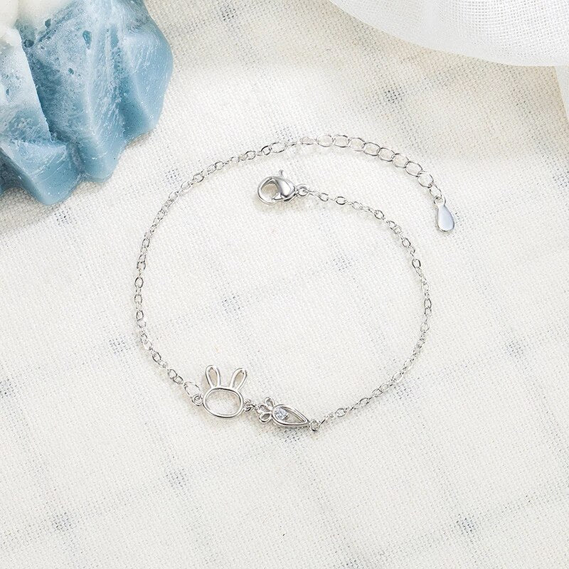 CHARMING RABBIT PENDANT BRACELET - Image 3