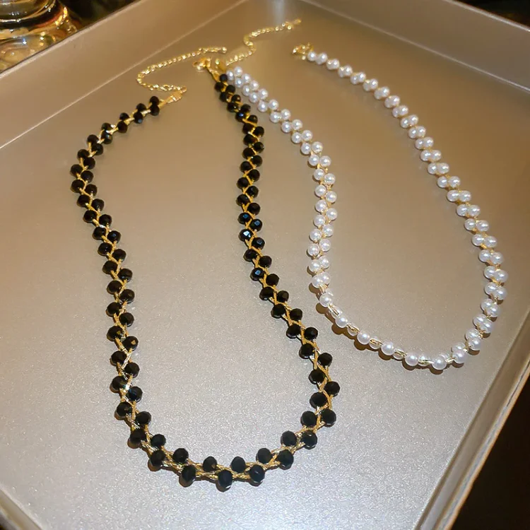 Double Crystals and Pearls Necklace - Amira - Image 3