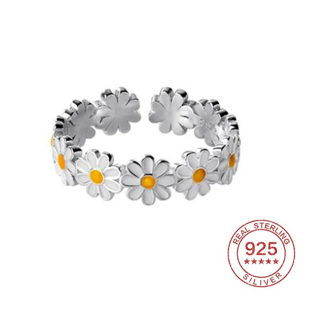 Elegant Daisy Flower Ring | Delicate Floral Jewellery for Women - Image 2