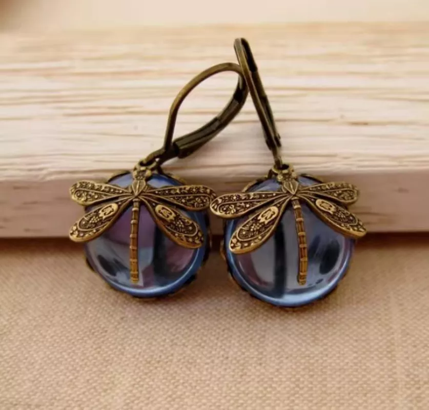 Elegant Dragonfly Moonstone Drop Earrings - Image 7