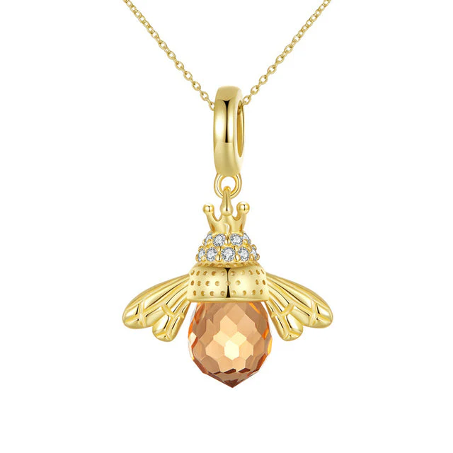 Elegant Insect Pendant Necklace | Unique Jewellery Piece - Image 3