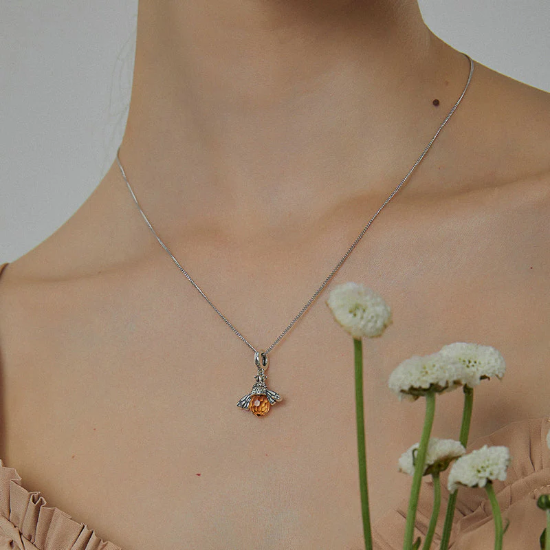 Elegant Insect Pendant Necklace | Unique Jewellery Piece - Image 8