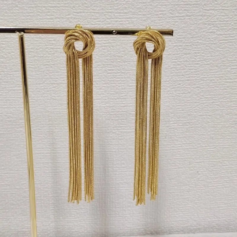 Elegant Knot Long Tassel Earrings - Image 7