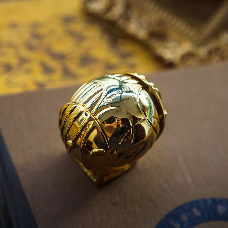 Elegant Rotating Snitch Ring Box | Magic-Inspired Jewellery Display - Image 3