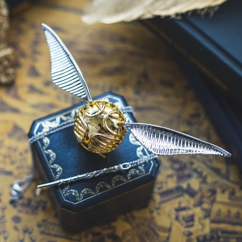 Elegant Rotating Snitch Ring Box | Magic-Inspired Jewellery Display - Image 4