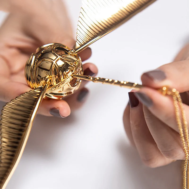 Elegant Rotating Snitch Ring Box | Magic-Inspired Jewellery Display - Image 6