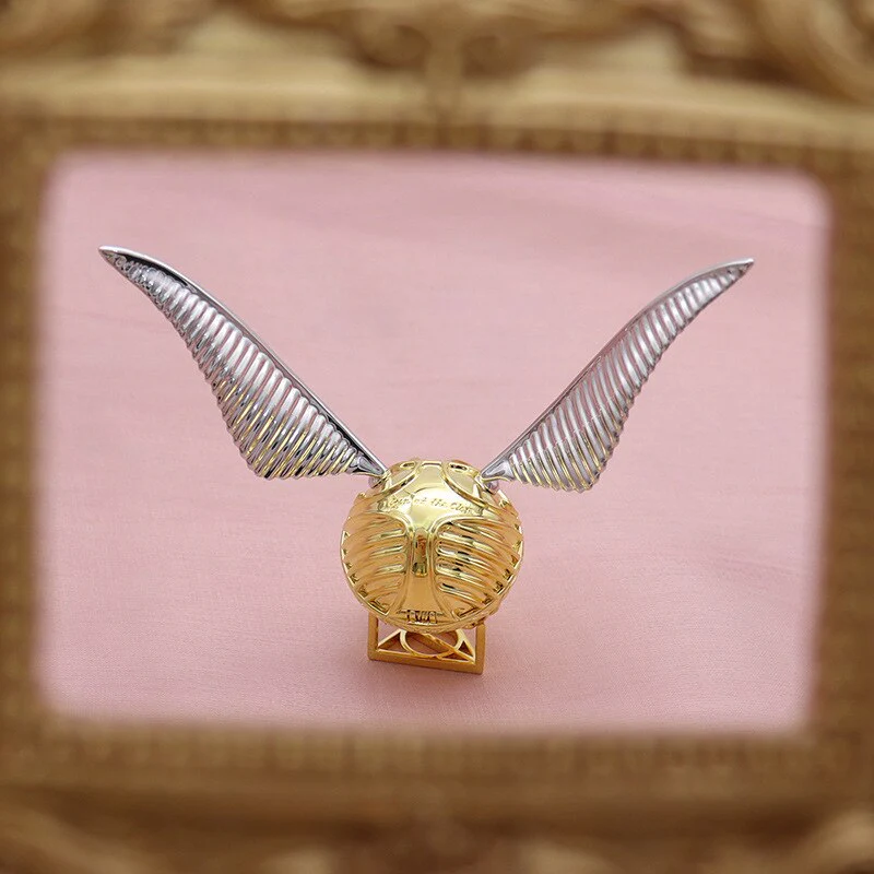 Elegant Rotating Snitch Ring Box | Magic-Inspired Jewellery Display - Image 7