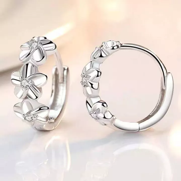 Elegant Silver Earrings with Floral Design - Image 5