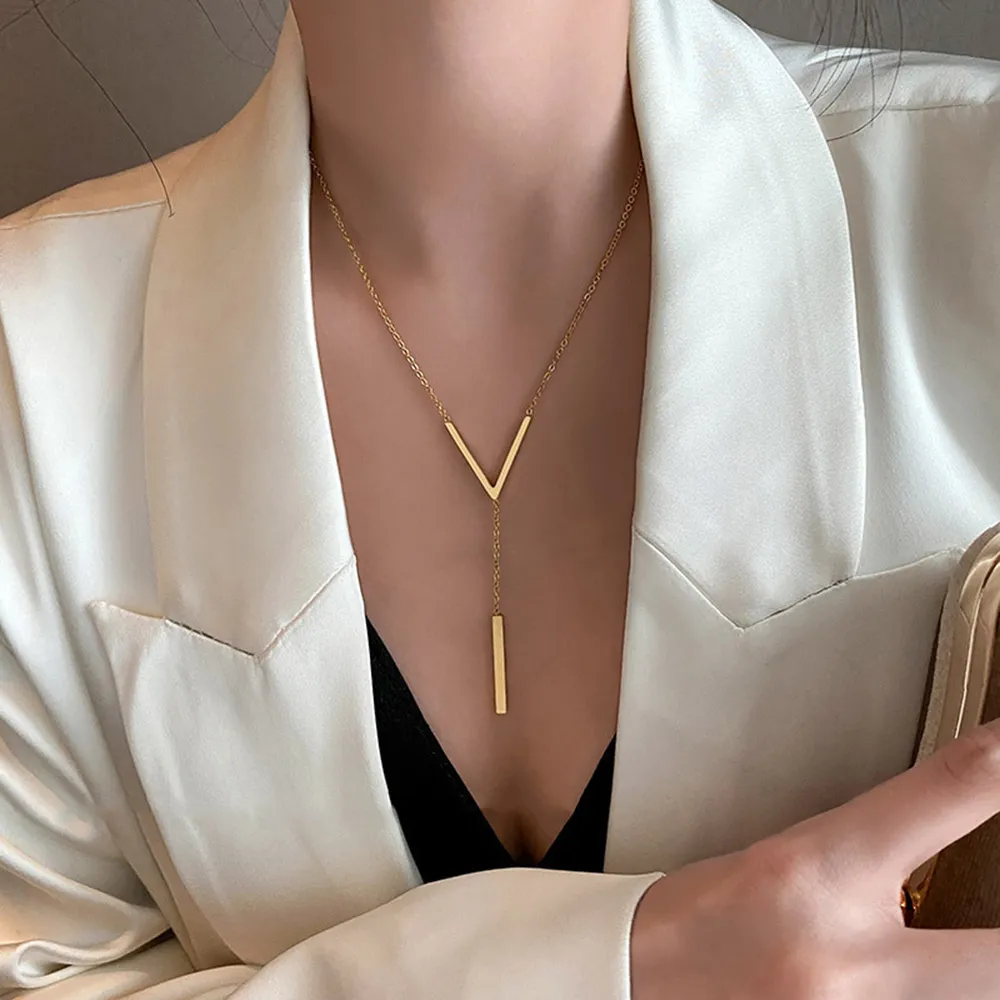 Elegant V-Shaped Gold Necklace | Timeless Style - Image 6