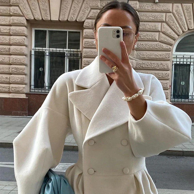 Elegant Women's Double-Breasted Wool Coat | Long Sleeves | Warm & Stylish - Image 3