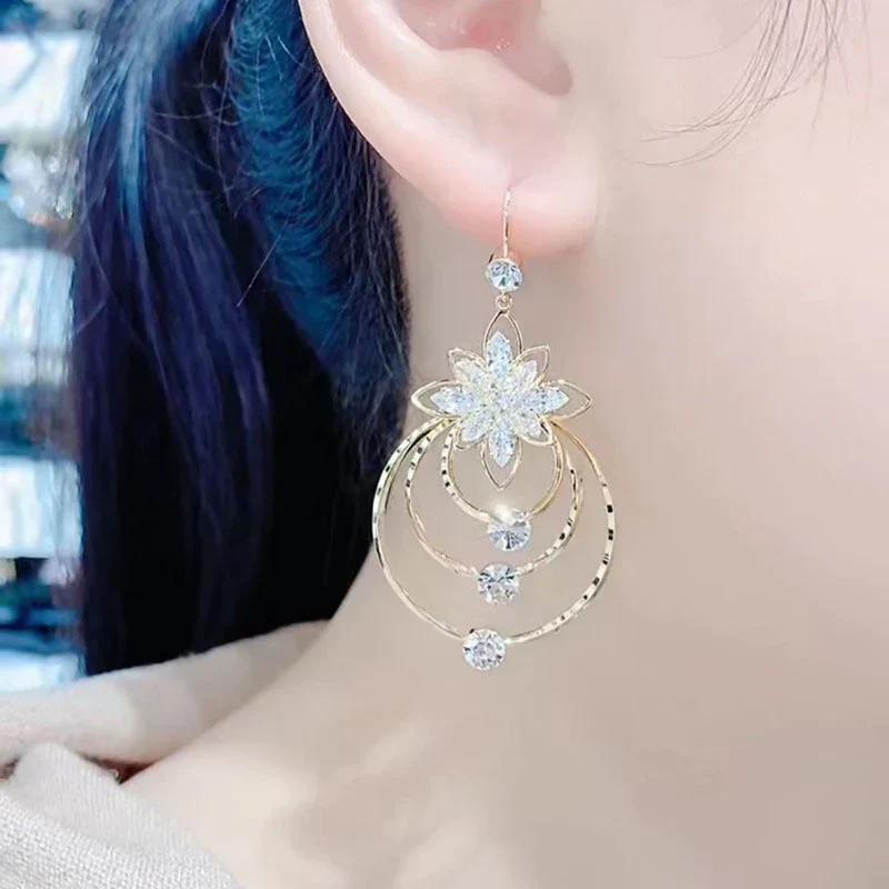 Golden Hoop Earrings | Luxurious Jewellery - Image 3