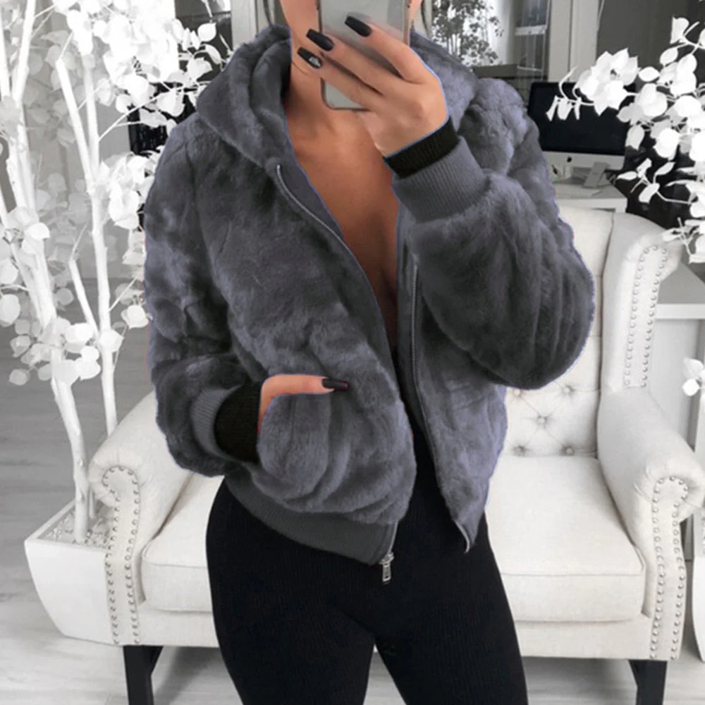 Hooded Vest for Women – Stylish & Functional Layer - Image 3