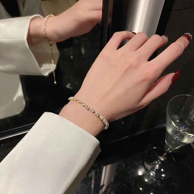 Irish Elegance Gold Bracelet - Image 2
