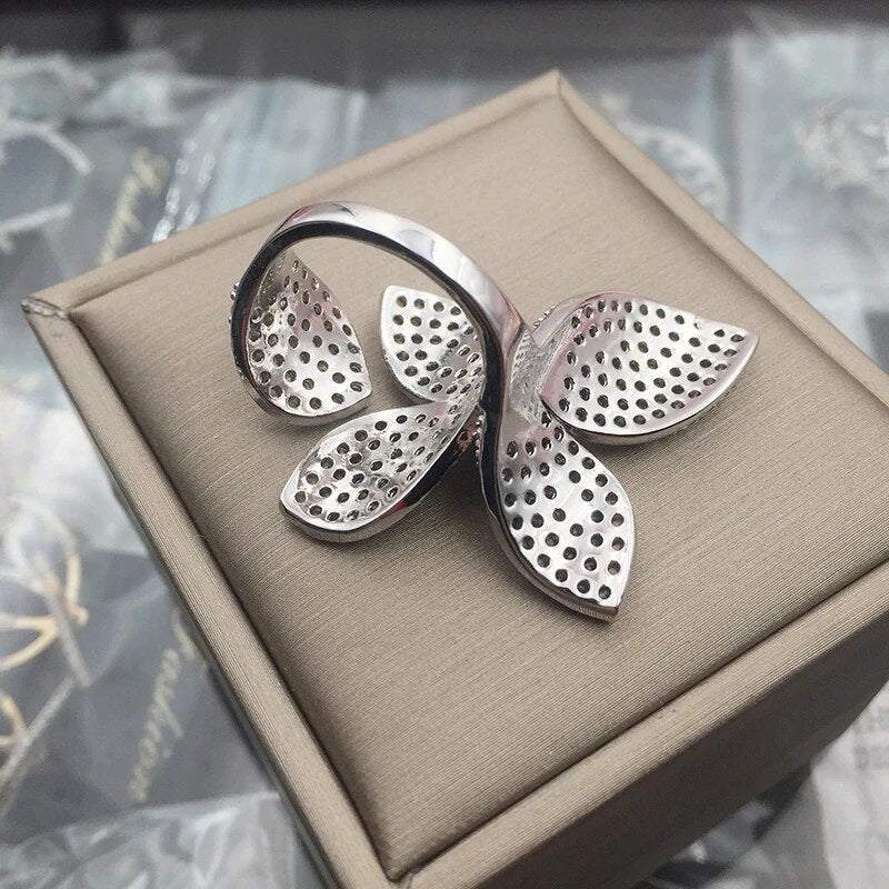 Large Adjustable Silver Ring with Floral Pattern - Image 6