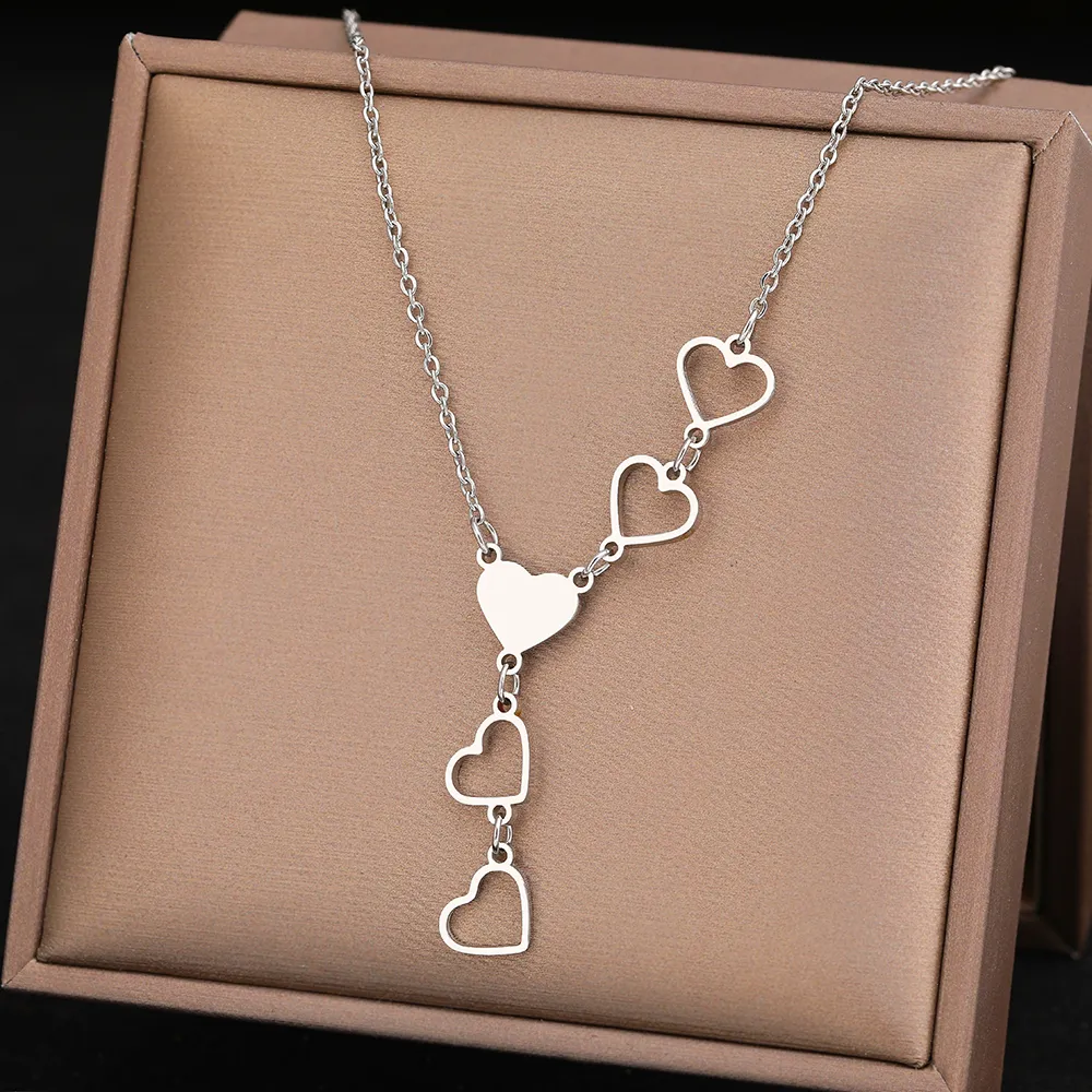 Linked Heart Gold Necklace | Elegant and Timeless Jewellery - Image 2