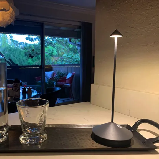 Modern LED Table Lamp - CalmLight - Image 18