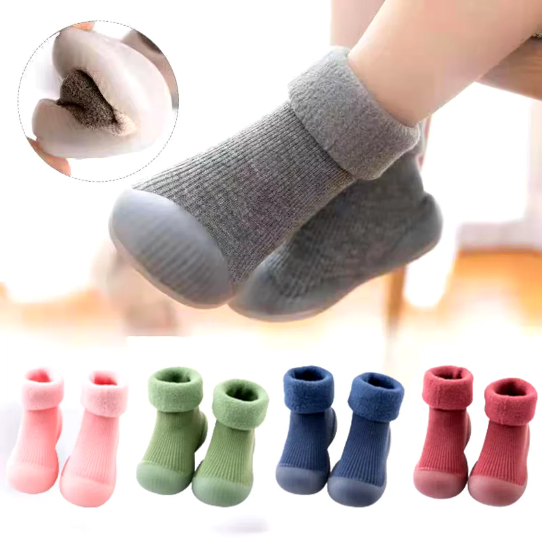 SnugSteps – Comfortable Barefoot Socks for Children