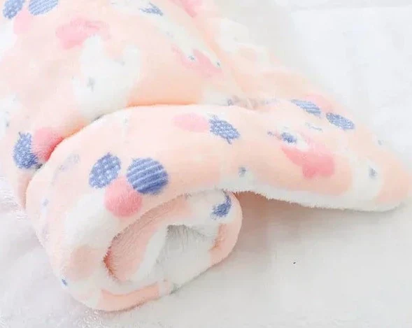 SnuggleSoft Warm Cat Blanket - Image 10