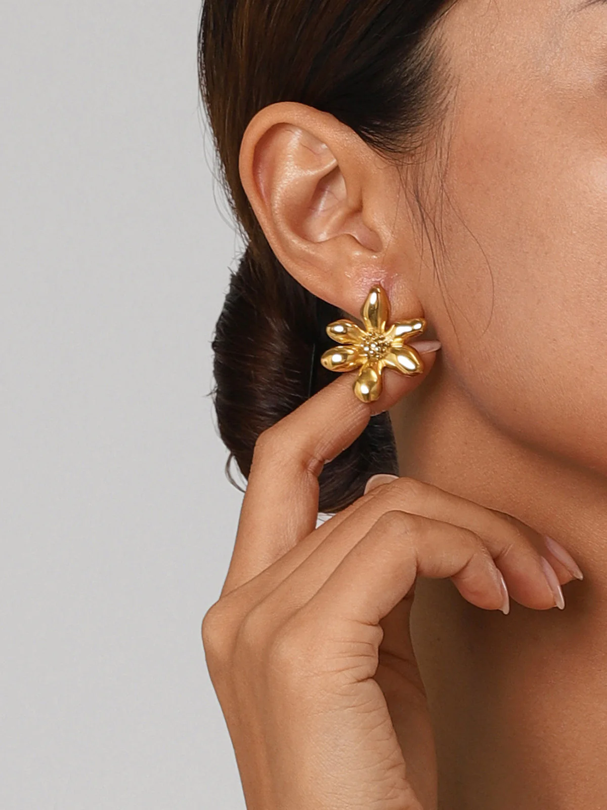 Stylish Flower Earrings - Florina - Image 4