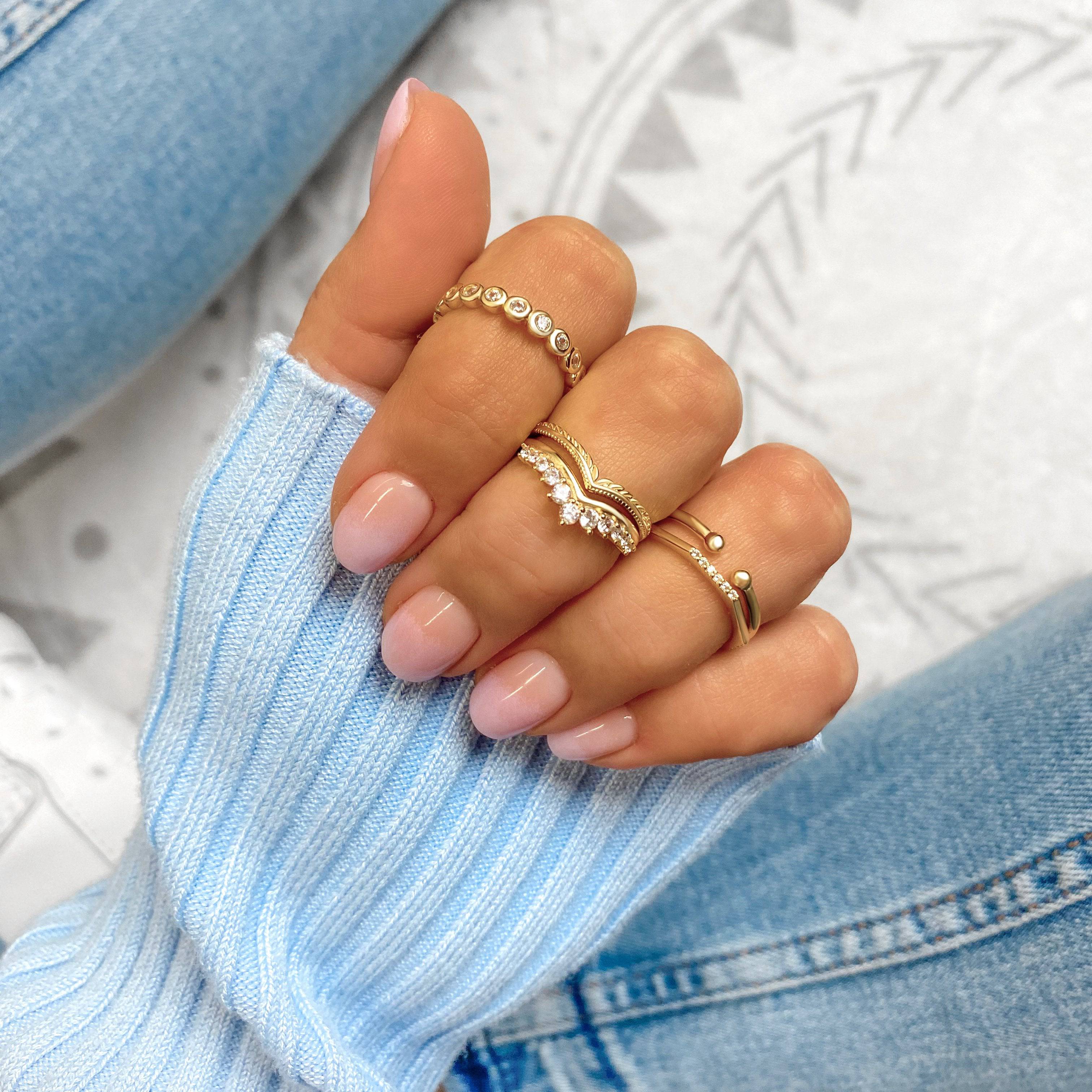 Stylish Leaf Pattern Ring - Vera - Image 2