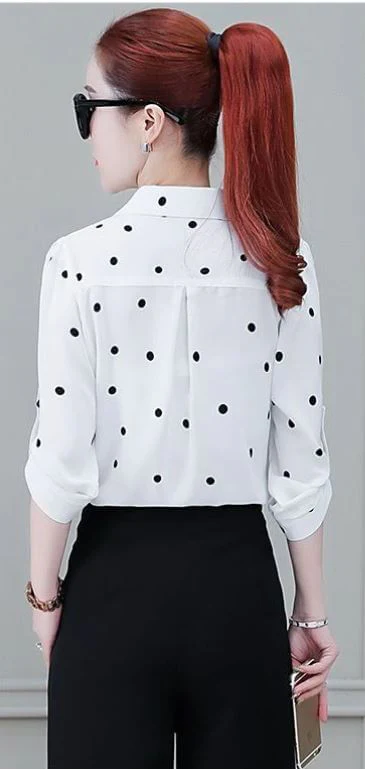 Stylish women's chiffon blouse with buttons & fold-over collar – Fenya - Image 6