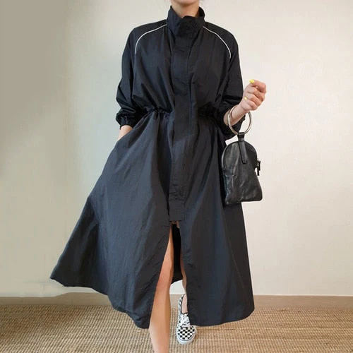 Stylish Women's Windbreaker Jacket | Waterproof and Lightweight