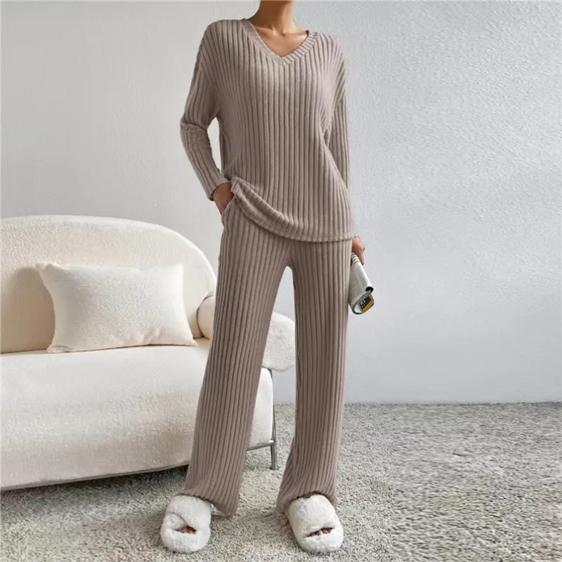 Stylish Yara 2-Piece Lounge Set | Comfort & Style Outfit - Image 4