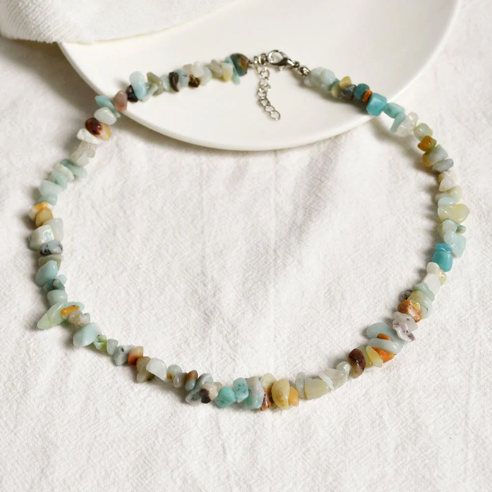 Stylishly Shaped Polished Crystal Necklace - Lina - Image 9