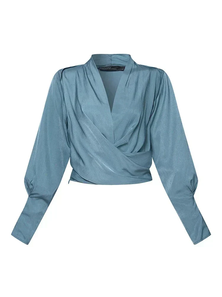 Trendy Ladies' Blouse with V-Neck - Elena - Image 4