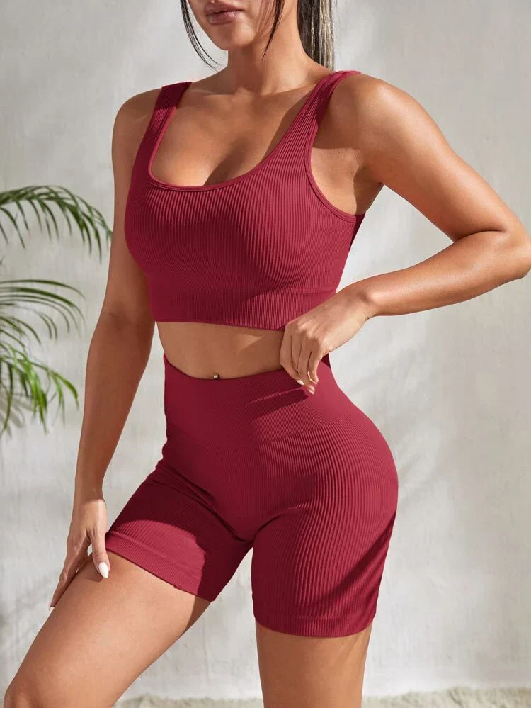 Two-piece women's fitness set with shorts & sports top – Sienna - Image 7