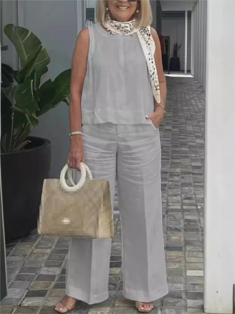 Two-piece women's summer set made of linen with sleeveless blouse – Maelis - Image 4