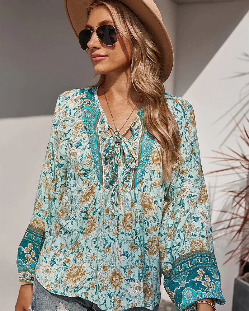 Vintage Boho summer blouse with floral print and long sleeves – Sana - Image 2